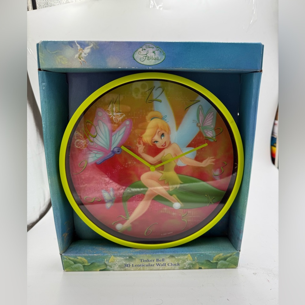 Disney Tinker Bell Wall Clock 3D Lenticular 10” 2007 Butterflies Green NEW